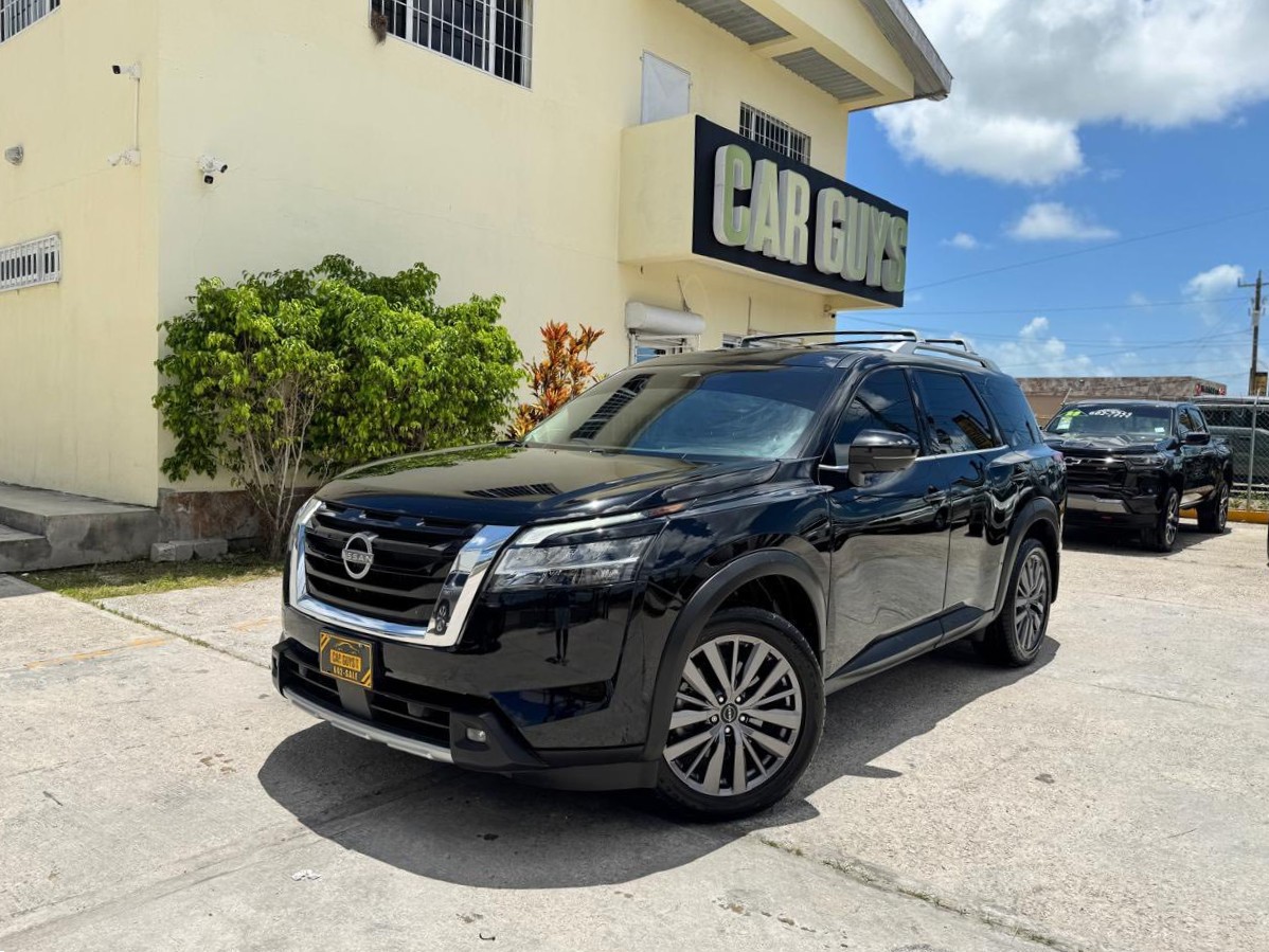 2023 Nissan Pathfinder SL
