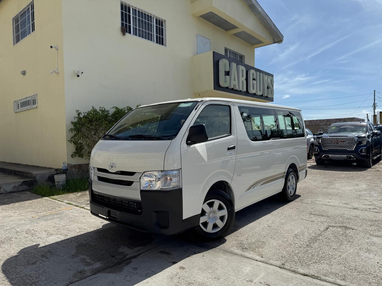 2026 Toyota Hiace H200 15 Seater