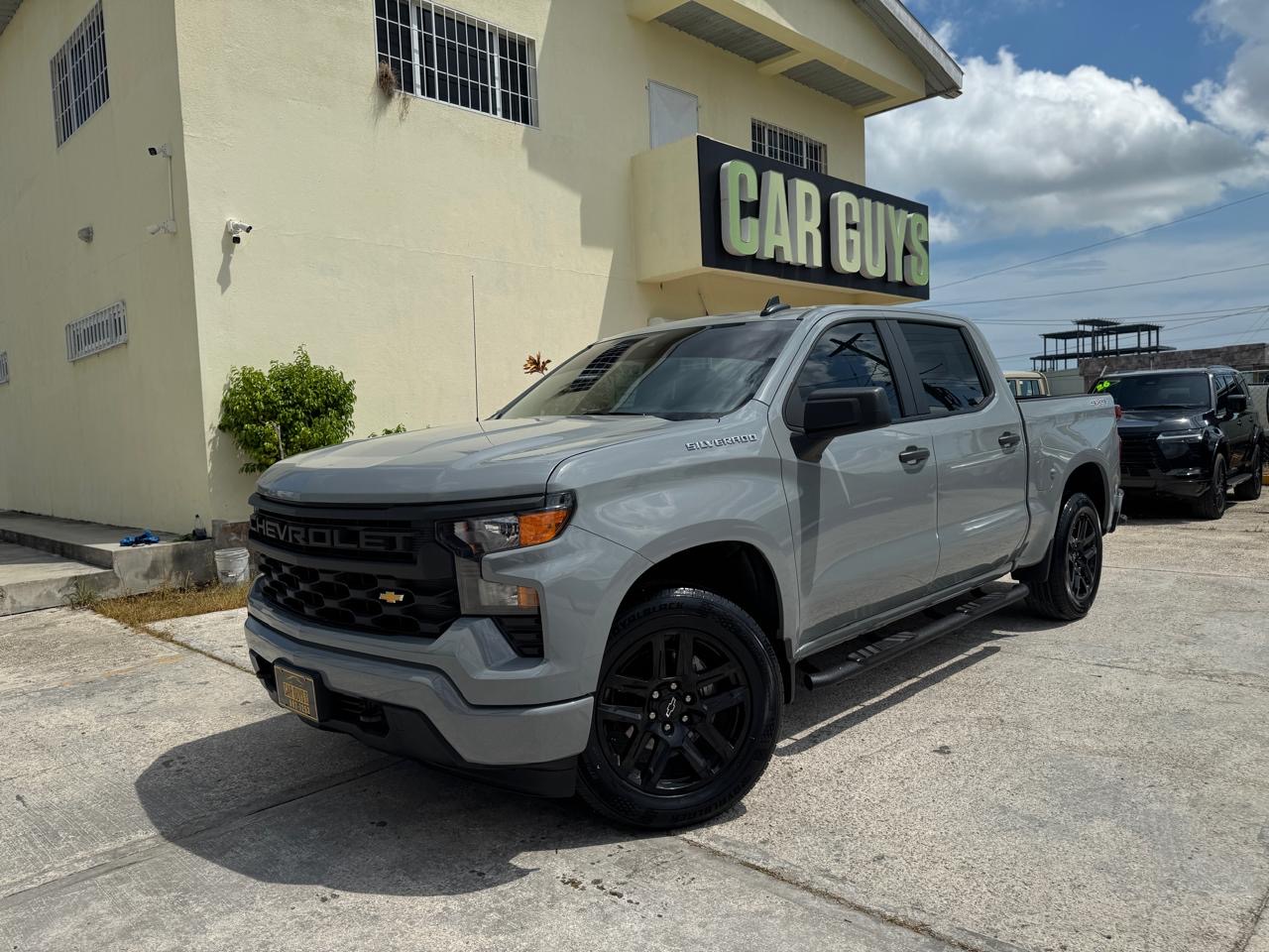 2024 Chevrolet Silverado Custom 4x4